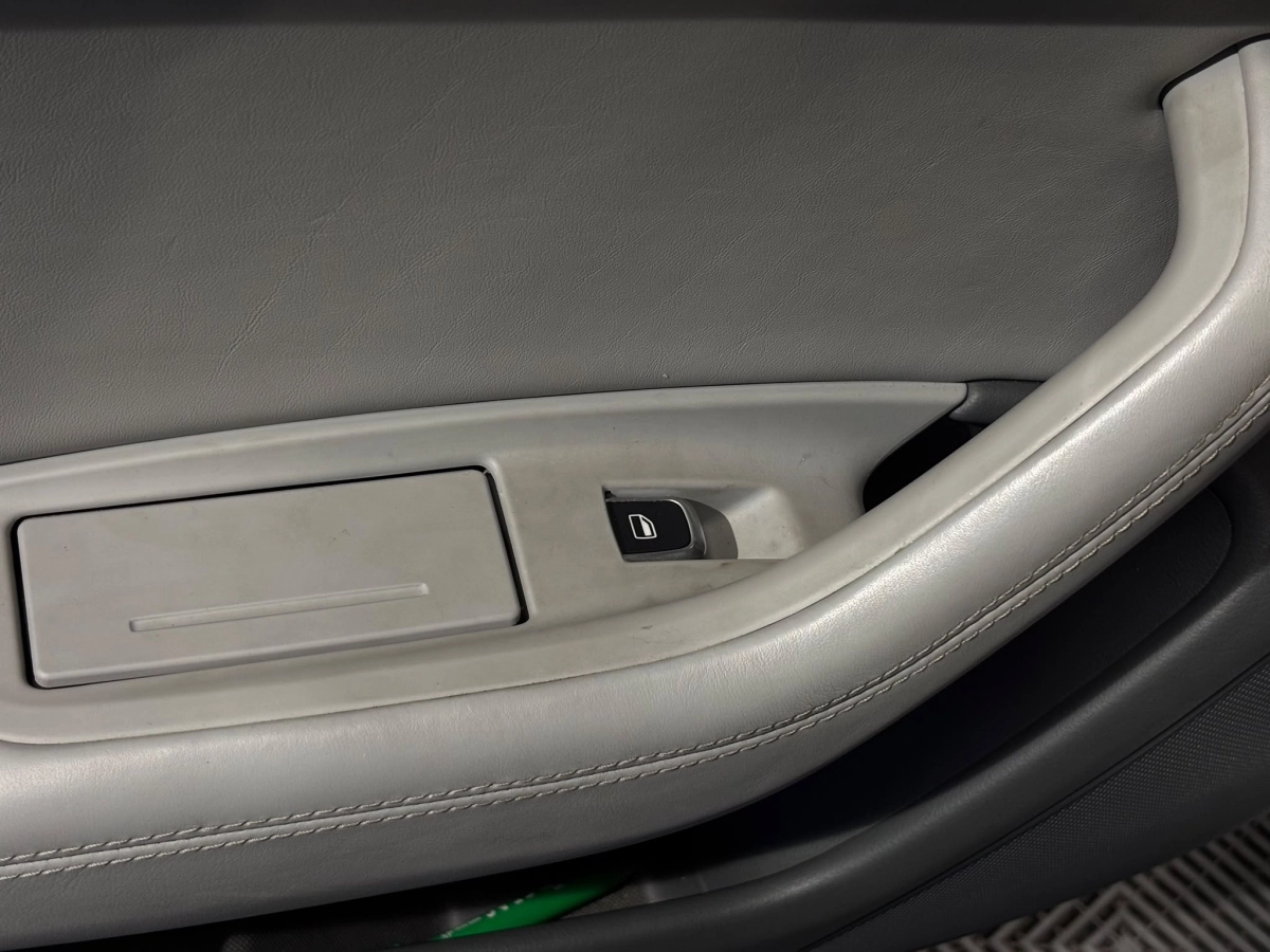 Audi A6 - photo 29