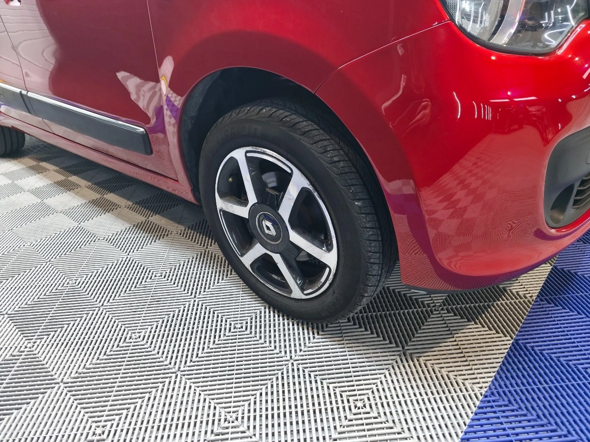 Renault Twingo - photo 11