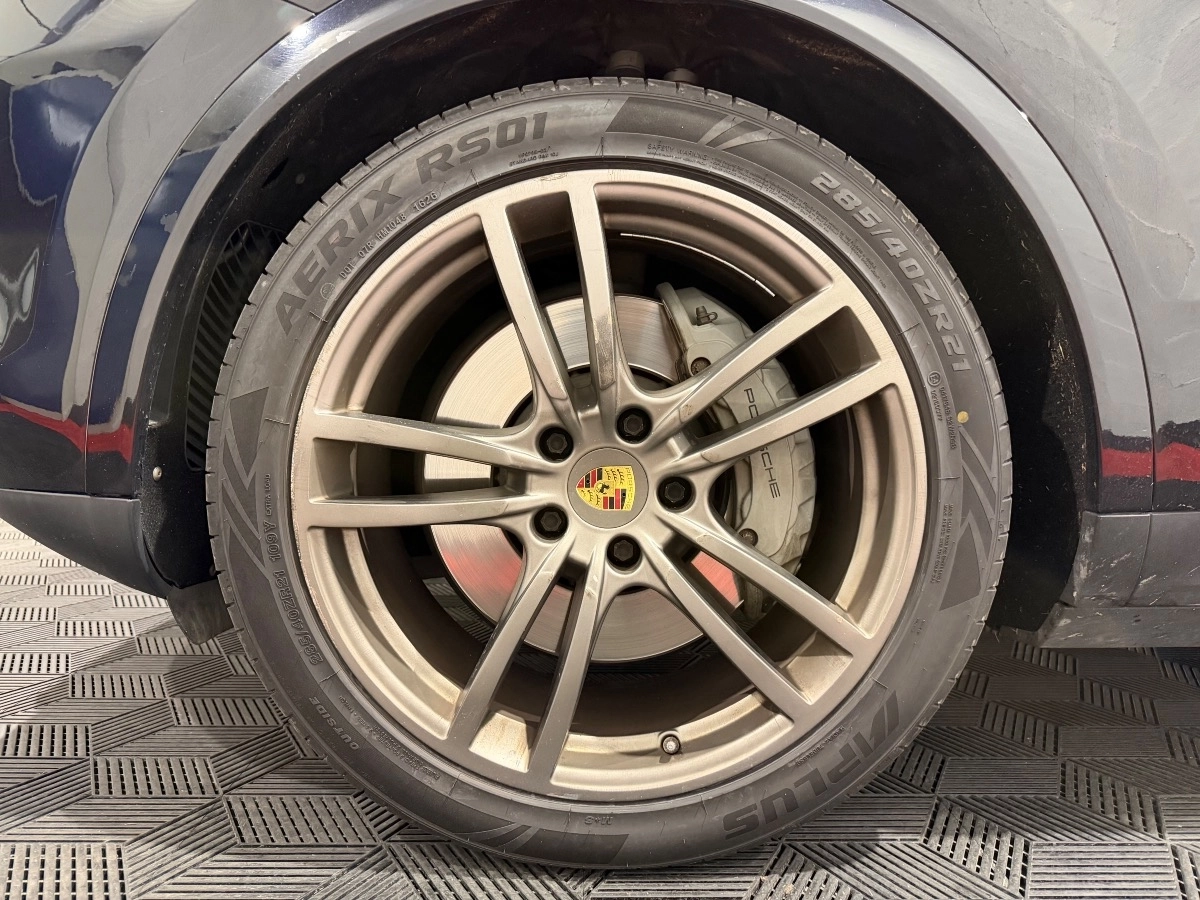 Porsche Cayenne - photo 49