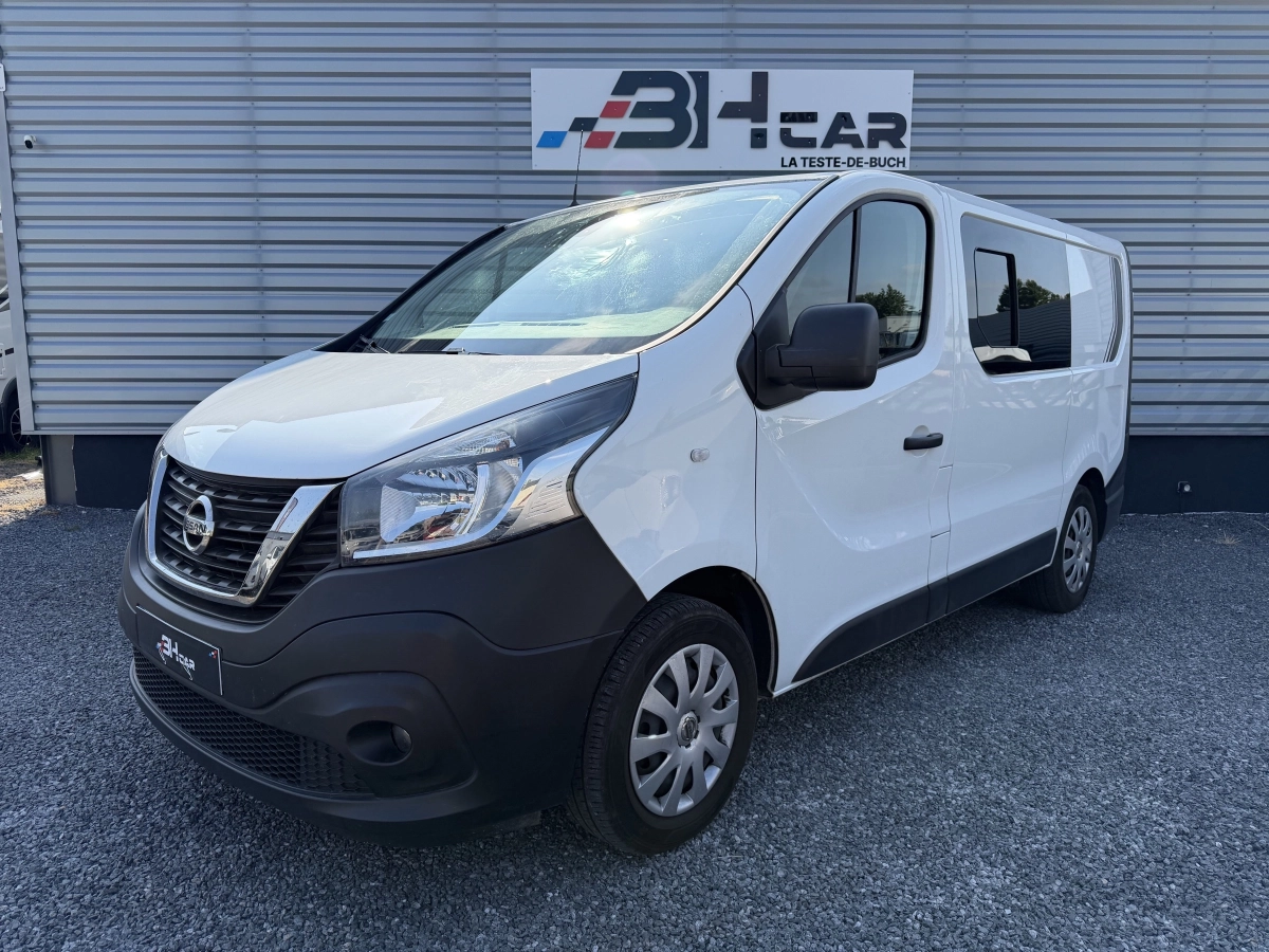 NISSAN NV300