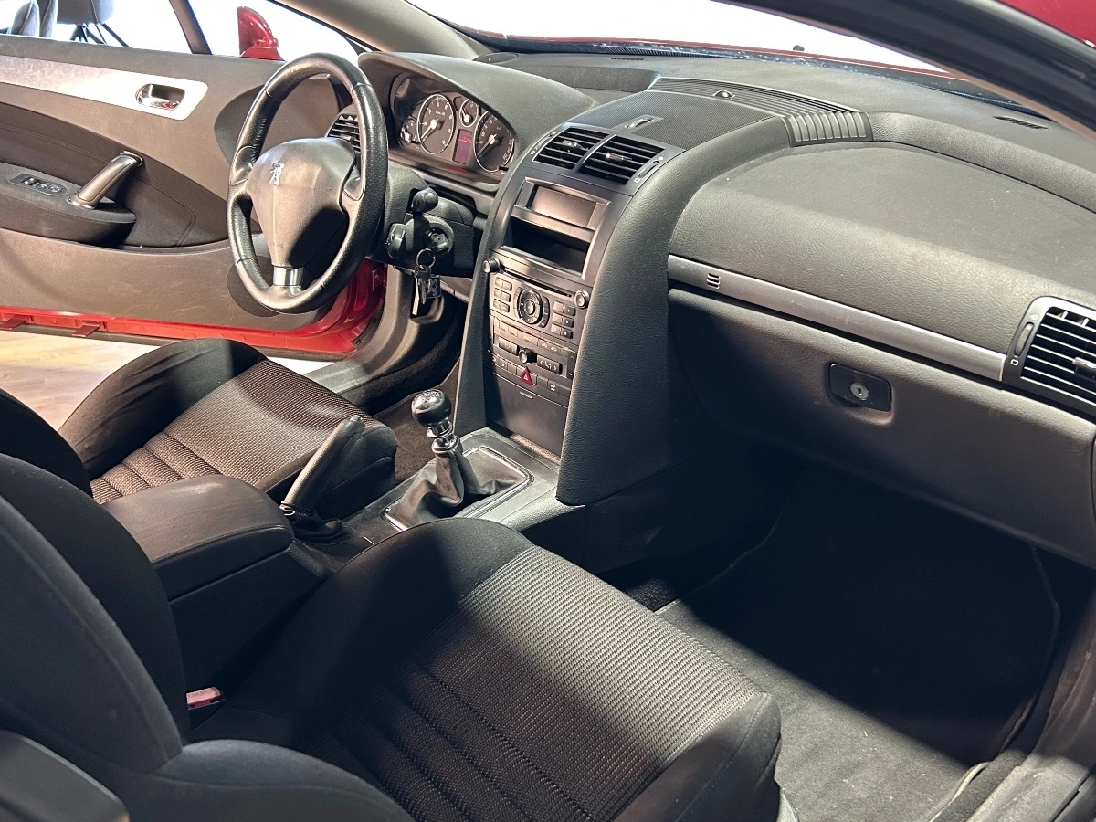 Peugeot 407 - photo 15