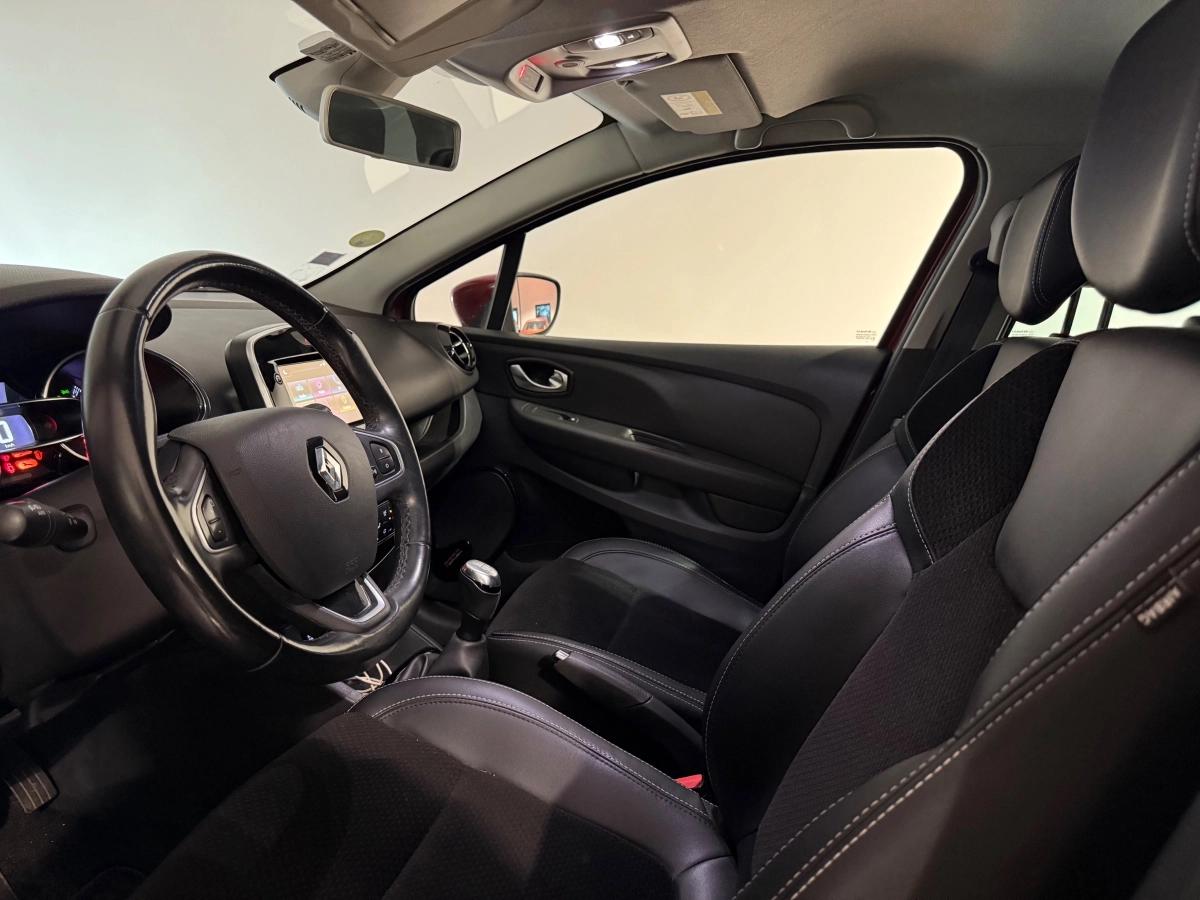 Aperçu indisponible de RENAULT Clio