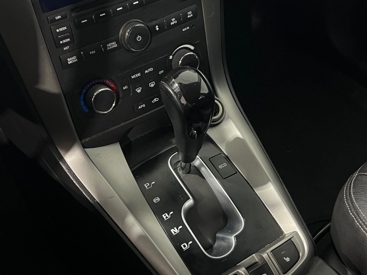 Chevrolet Captiva - photo 25
