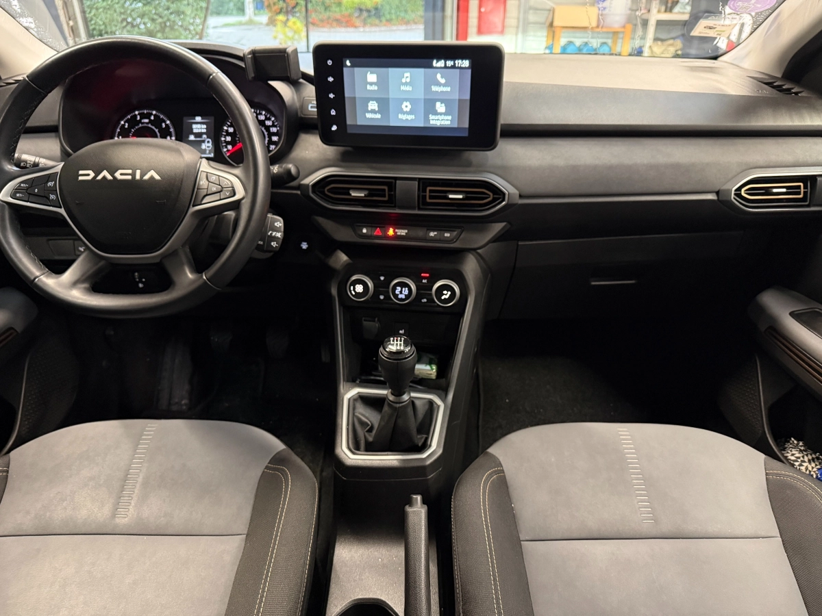 Dacia Sandero - photo 11
