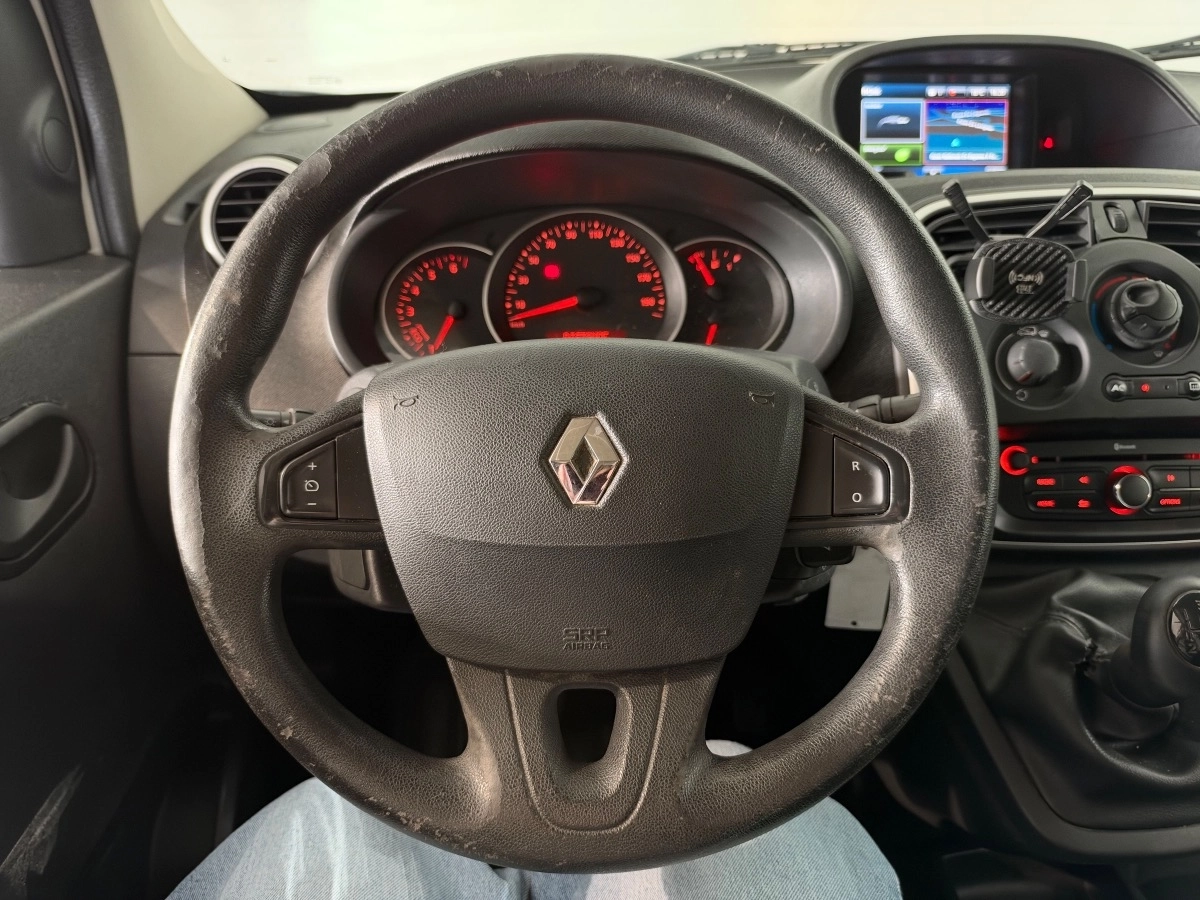 Renault Kangoo Express - photo 13