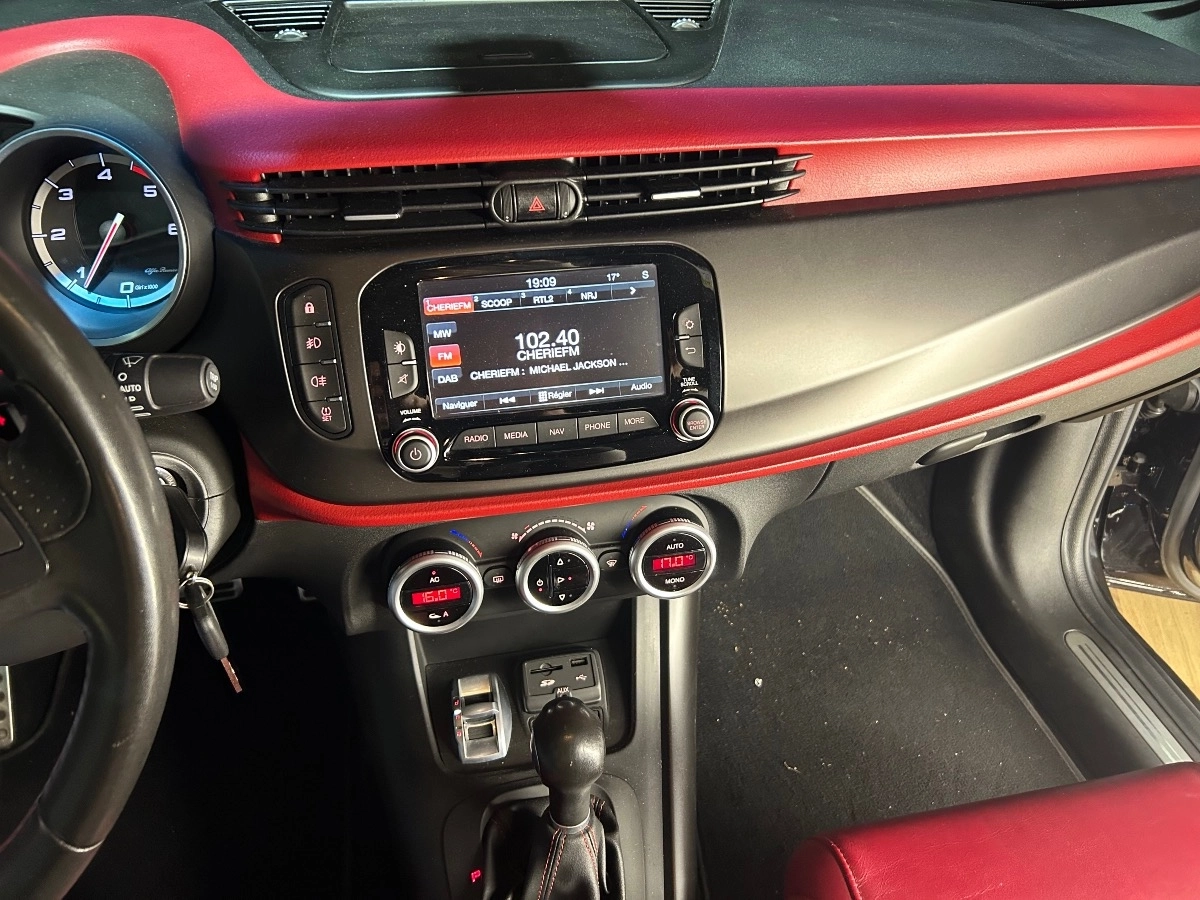 Alfa Romeo Giulietta - photo 19