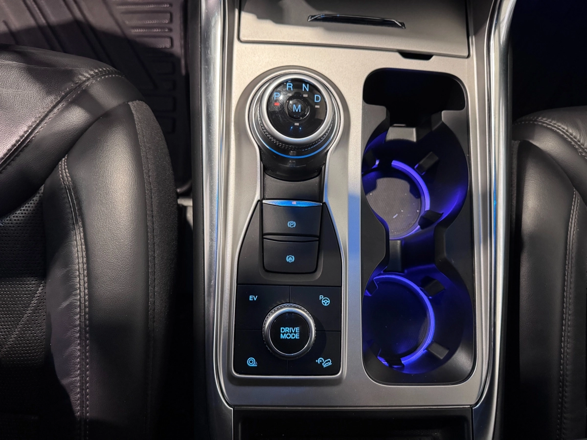 Ford Explorer - photo 19