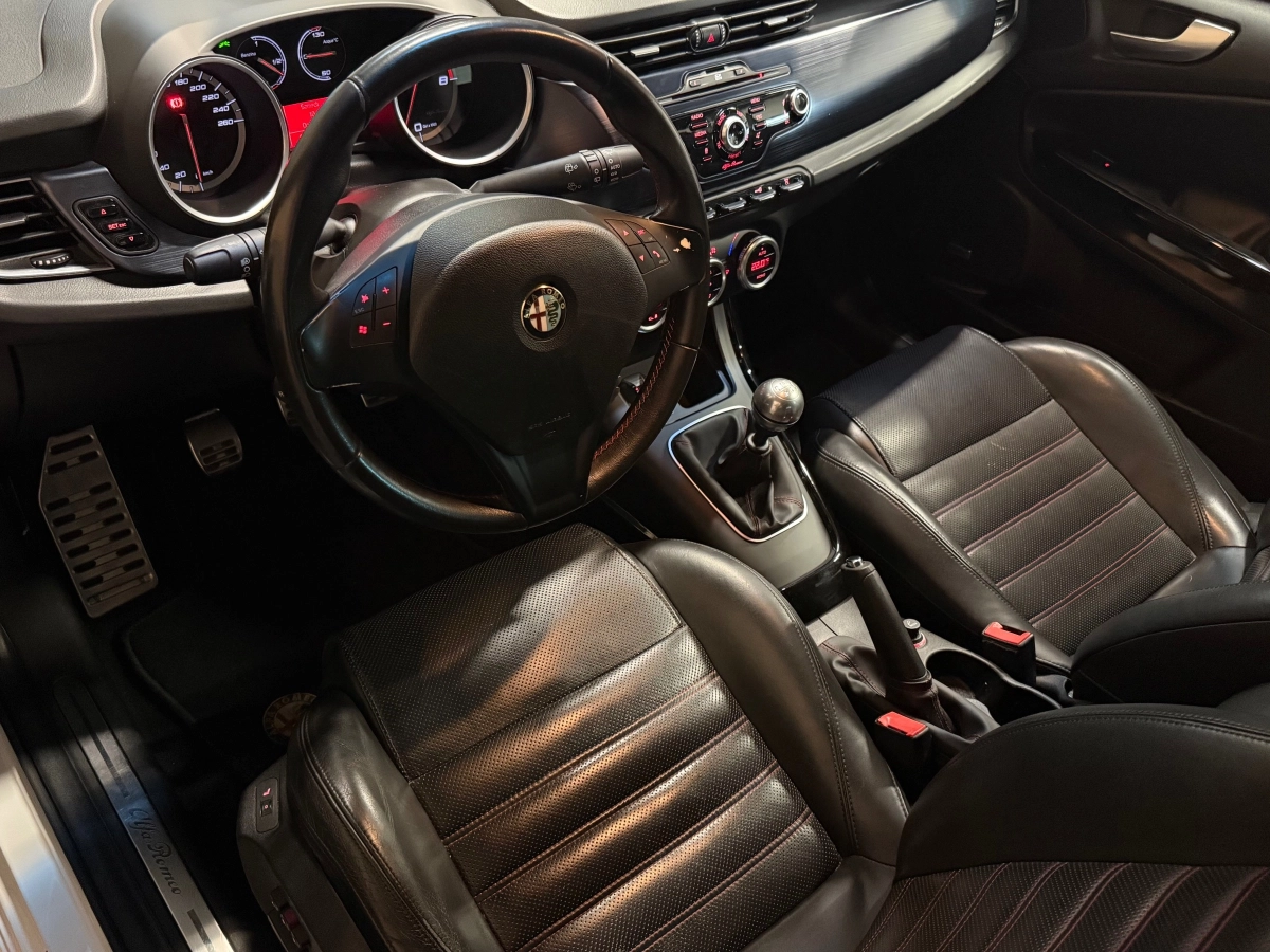 Alfa Romeo Giulietta - photo 8