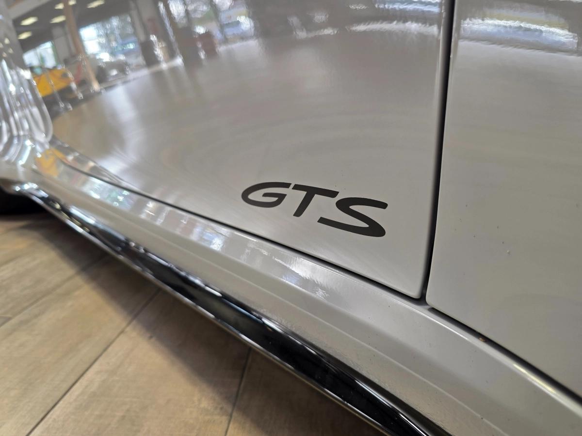 Porsche 911 CABRIOLET 3.0 480 TARGA GTS 4 BVA