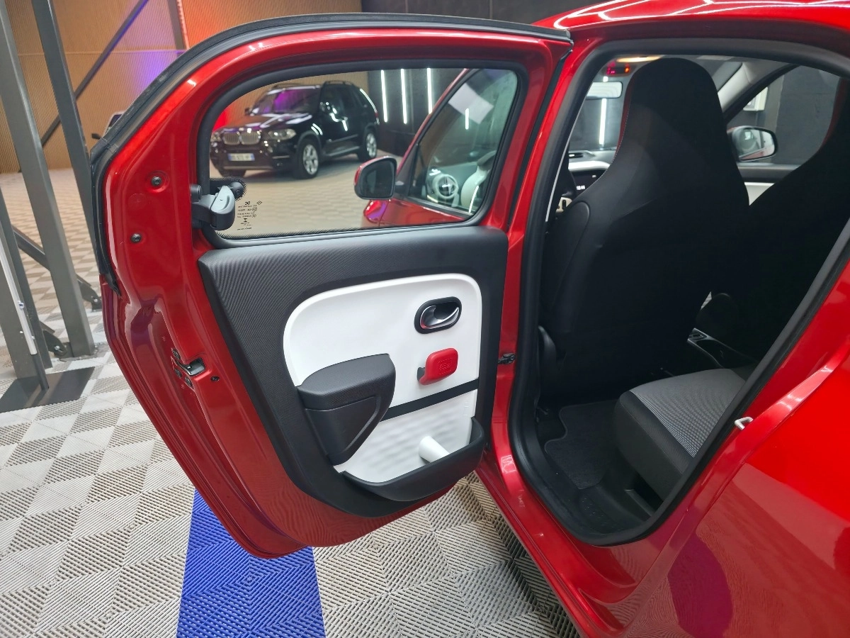 Renault Twingo - photo 23