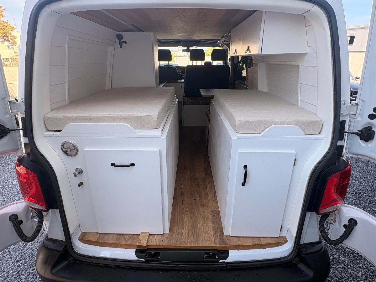 Volkswagen Transporter Vu - photo 26
