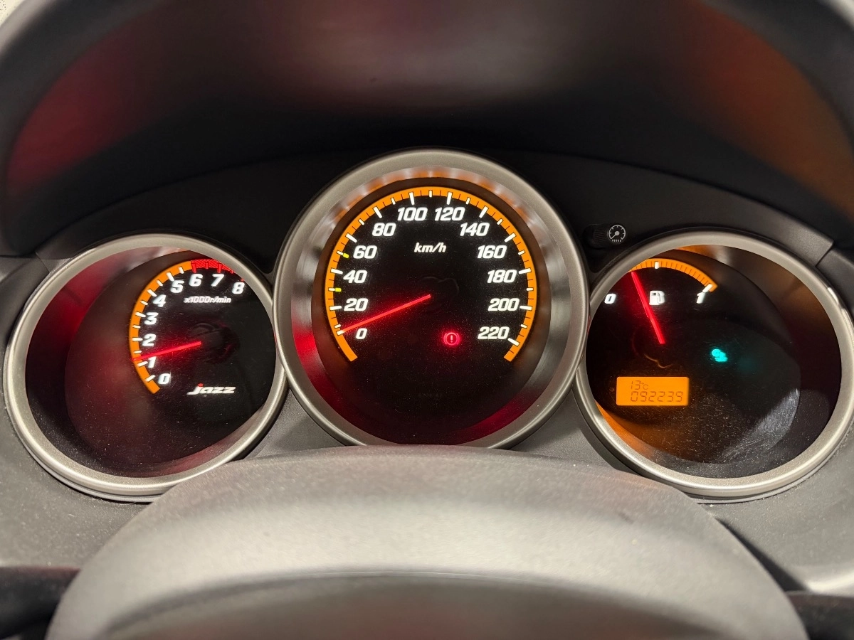 Honda Jazz - photo 15