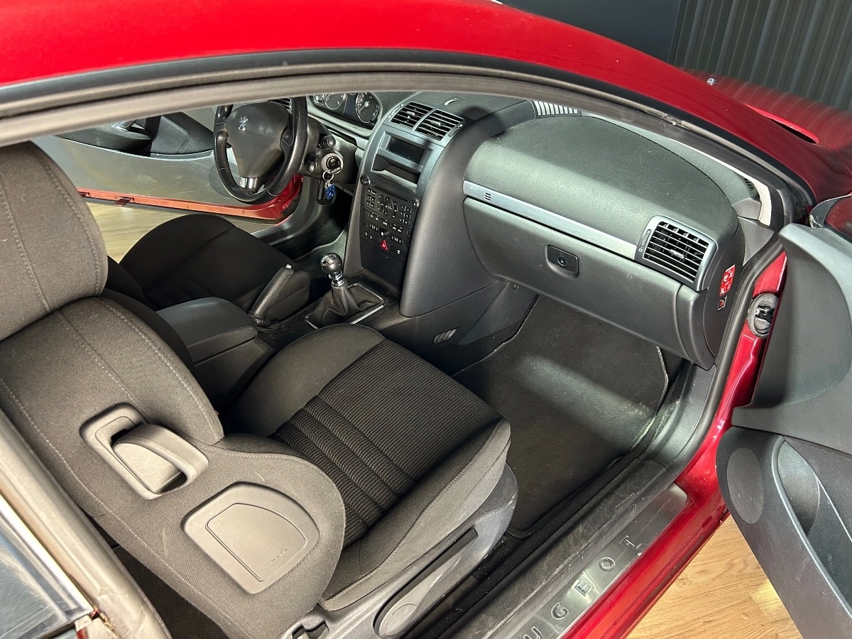Peugeot 407 - photo 14