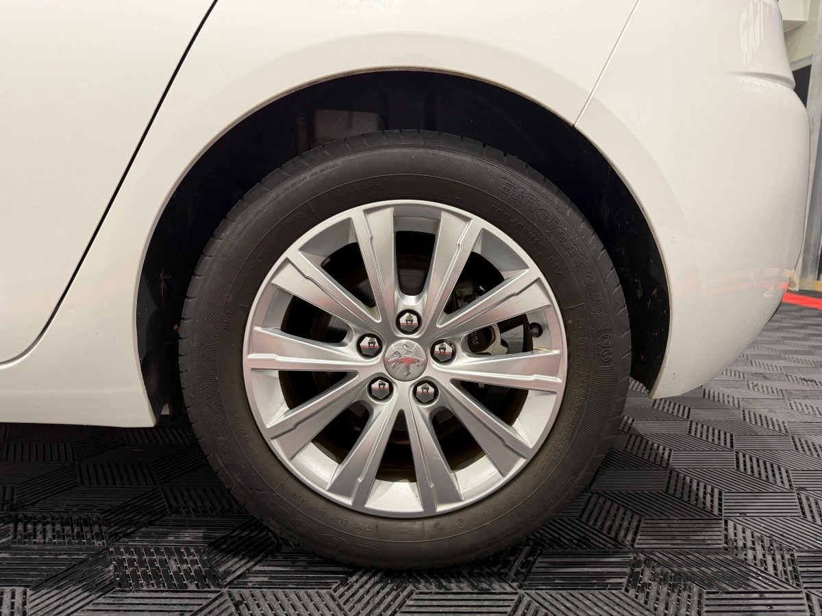Peugeot 308 - photo 10