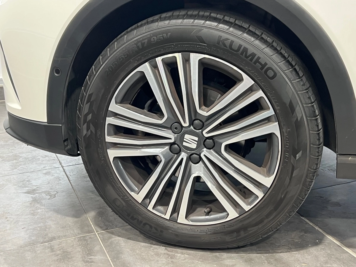 Seat Arona - photo 28