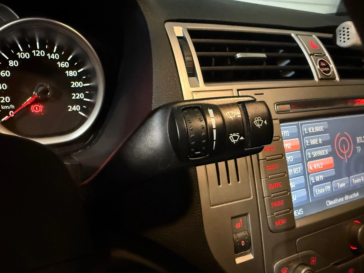 Ford Kuga - photo 22