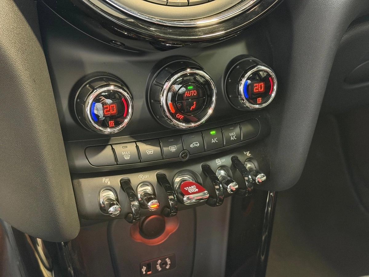 Mini Mini III (F56) 2.0 231 JCW BVA6 3P