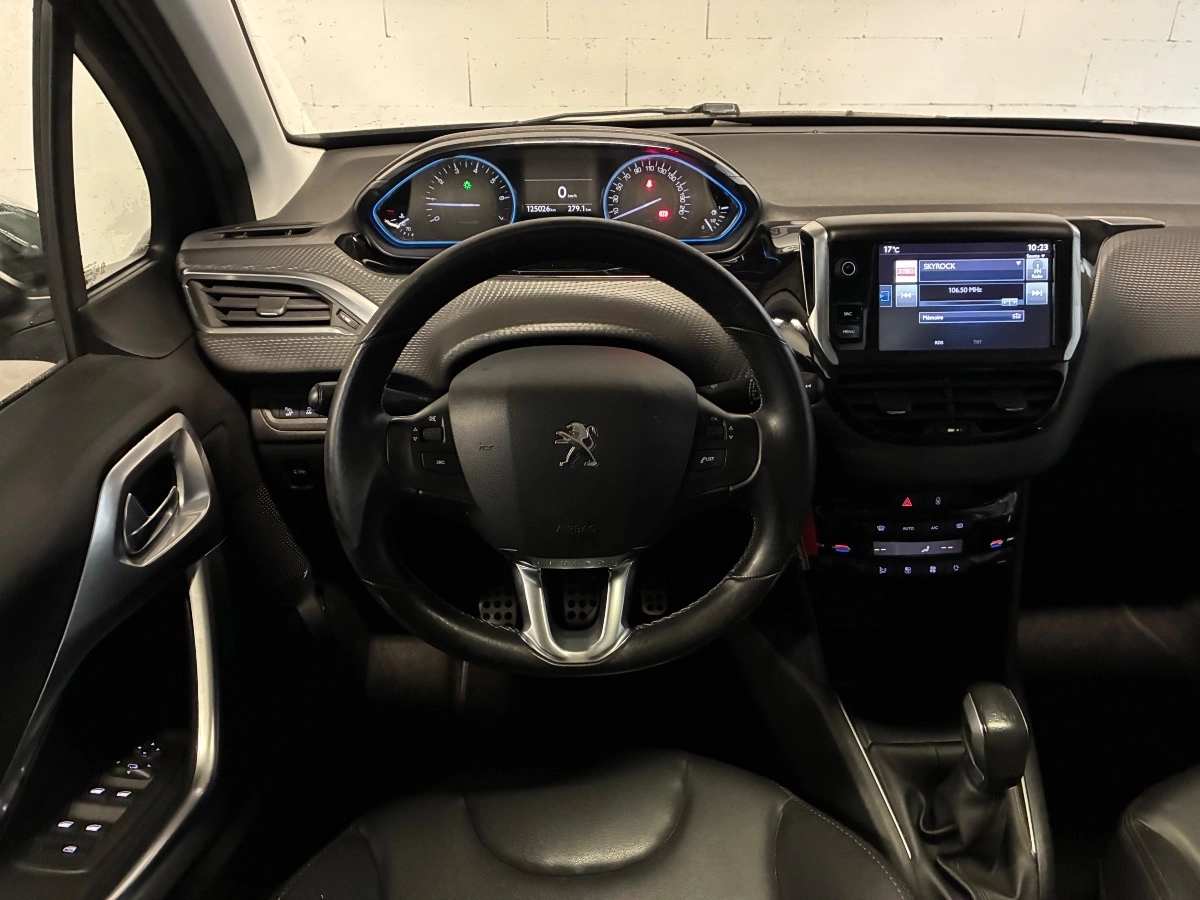 Peugeot 208 - photo 13