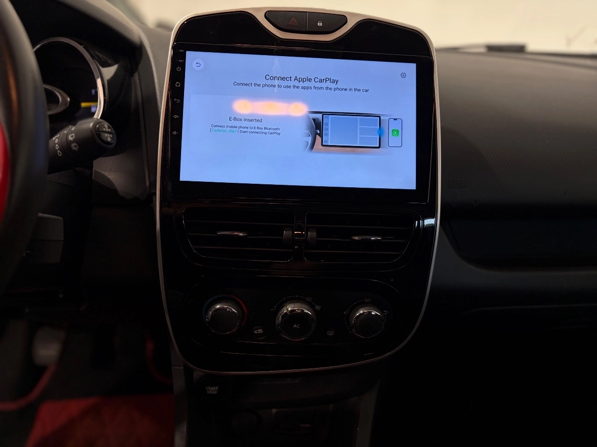 Renault Clio - photo 17