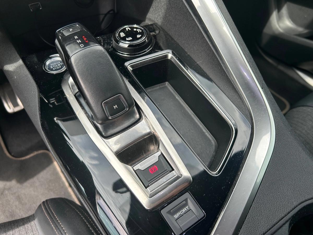 Peugeot 5008 GENERATION-II 1.5 BLUEHDI 130 GT LINE EAT BVA START-STOP