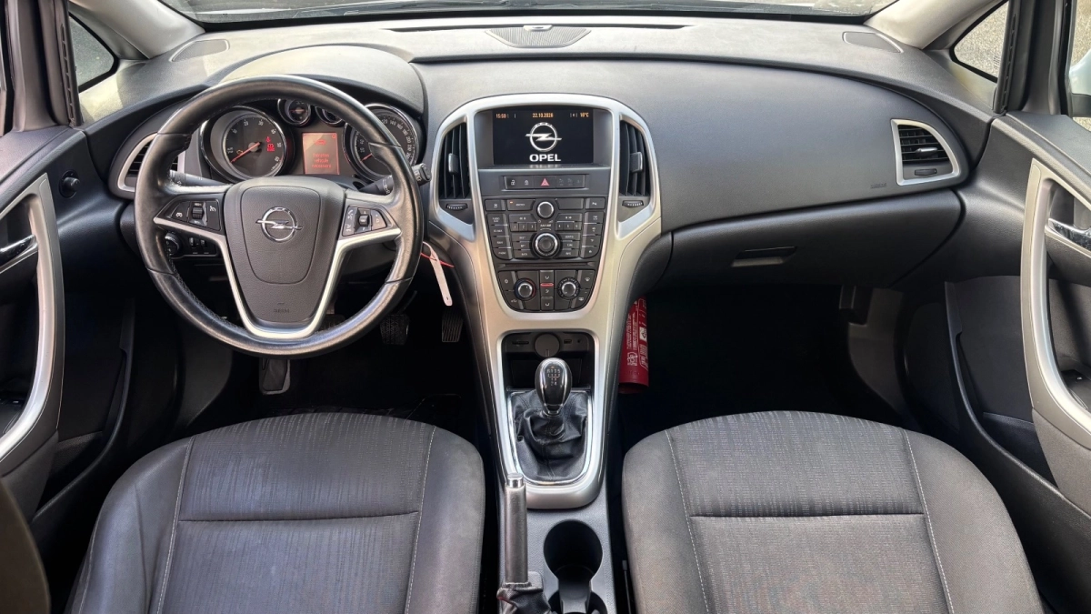 Opel Astra - photo 8