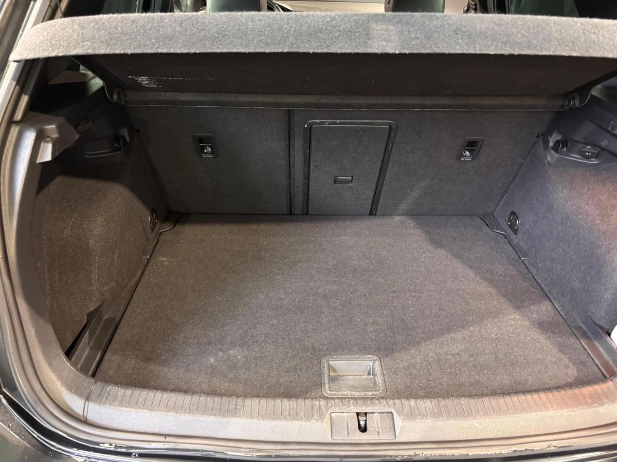 Aperçu indisponible de Volkswagen Golf