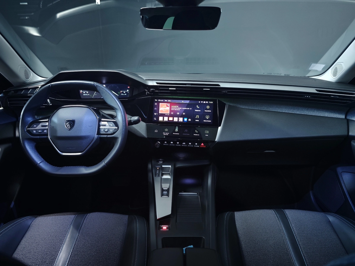 Peugeot 308 - photo 9