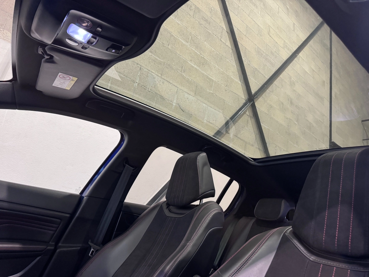 Peugeot 308 - photo 12