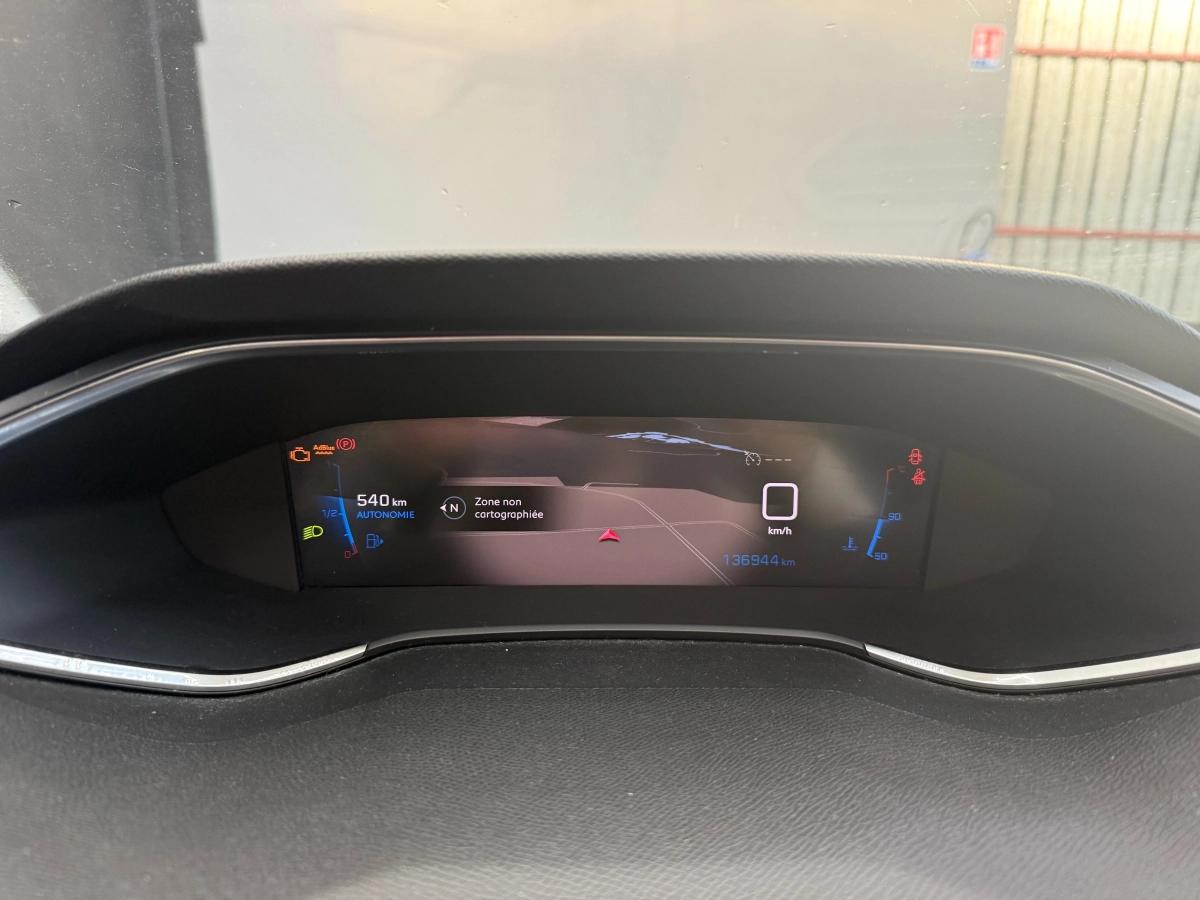 Peugeot 308 GENERATION-II 1.5 BLUEHDI 100 STYLE START-STOP