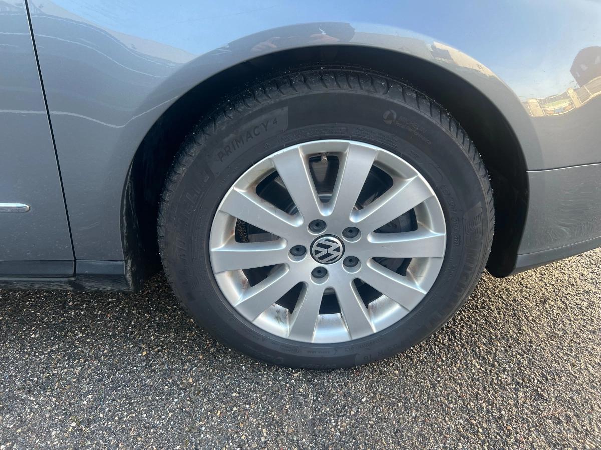 Volkswagen Passat 2.0 TDI 140 CARAT