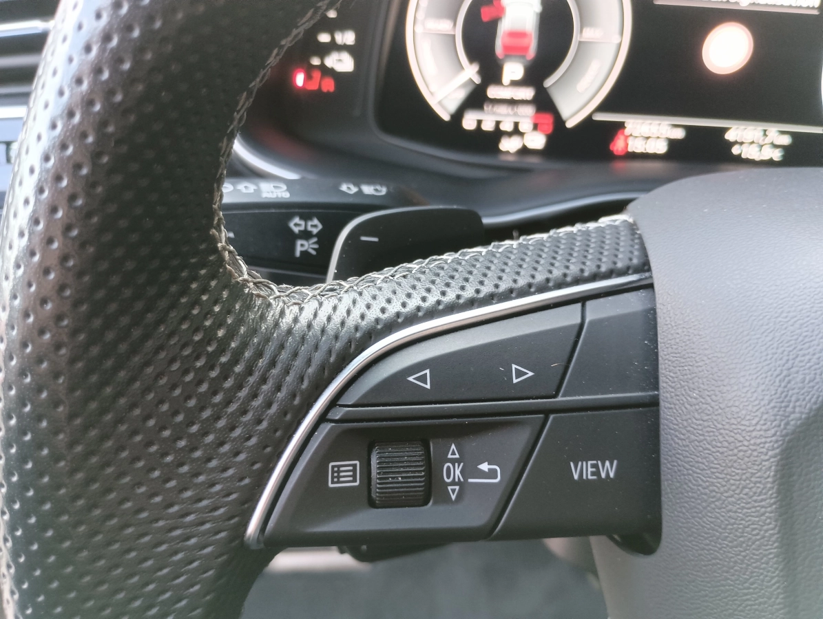 Audi Q8 - photo 23