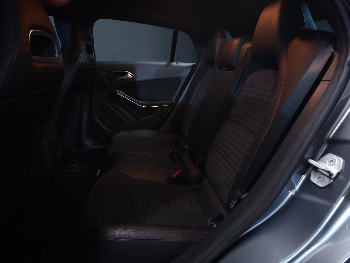 Mercedes Classe Cla - photo 25