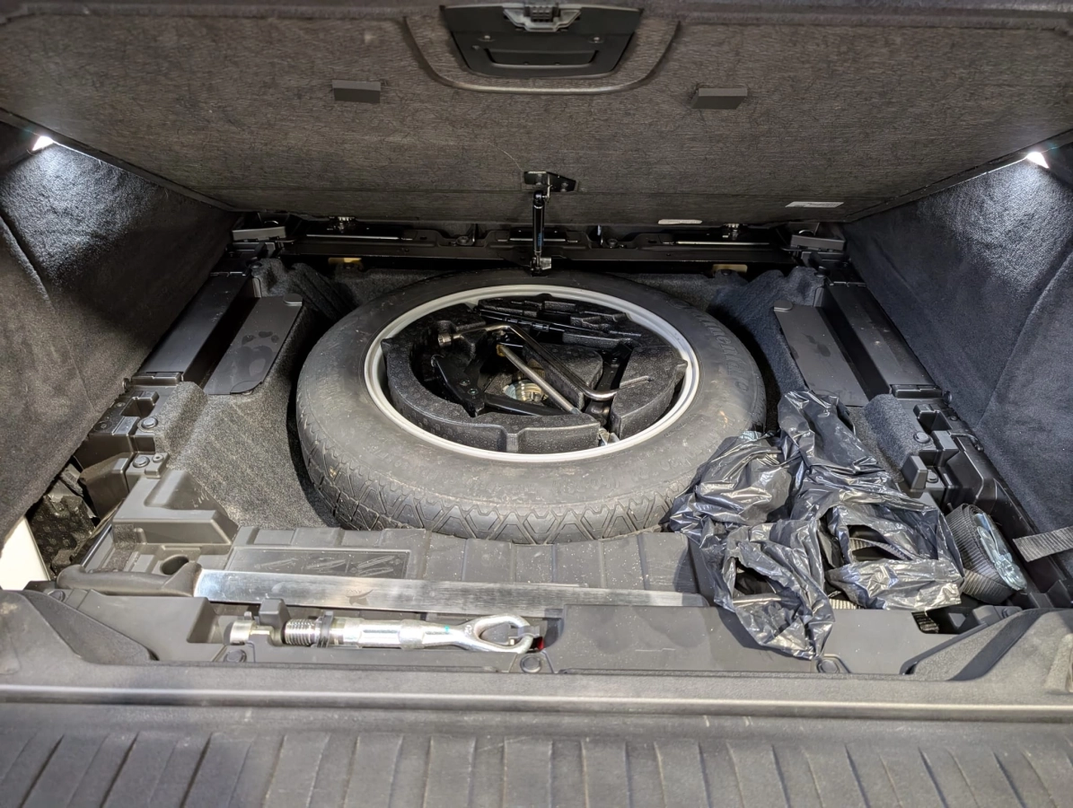 Bmw X5 - photo 37