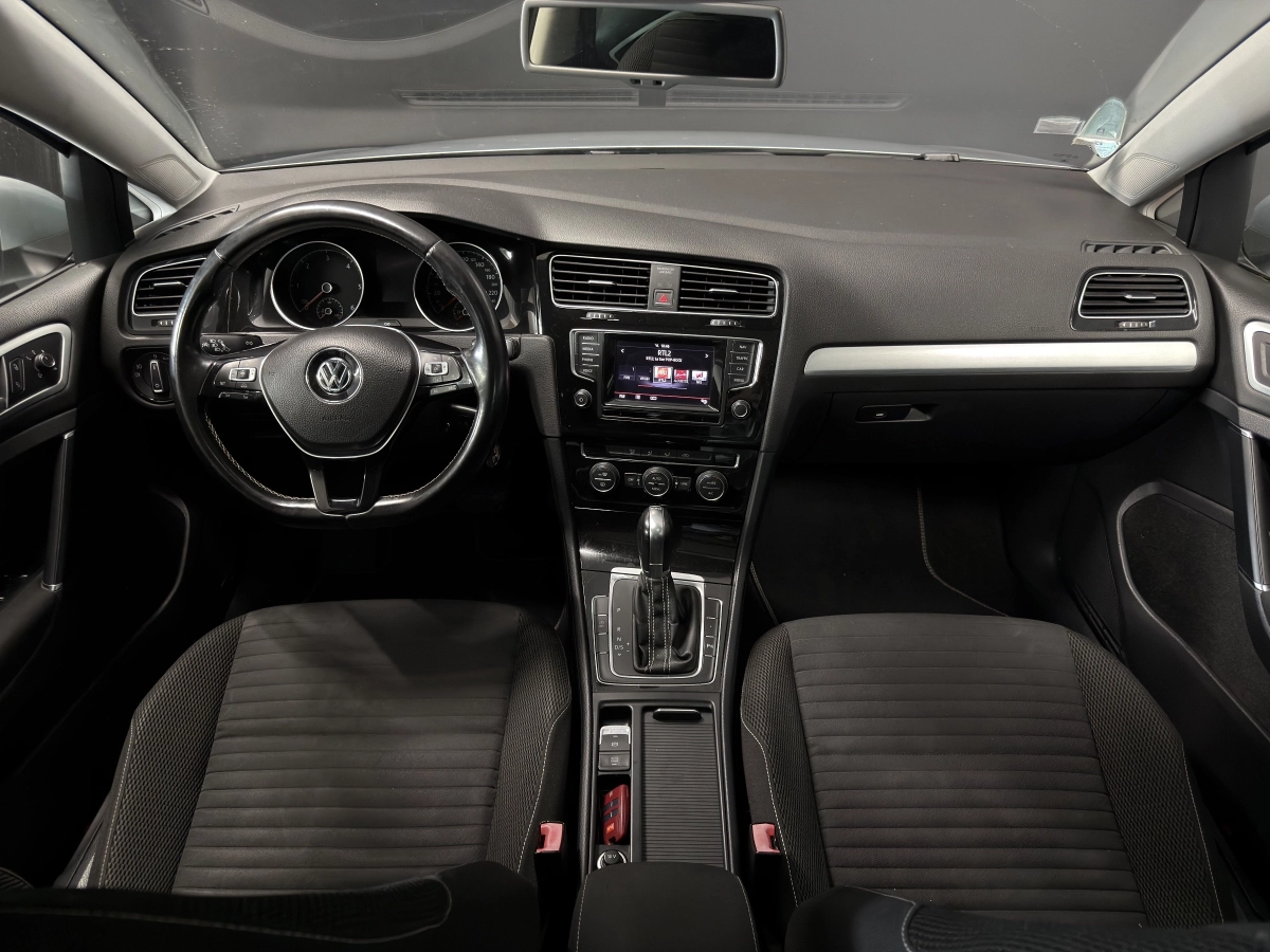 Volkswagen Golf - photo 6