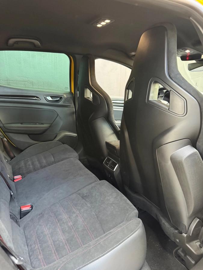 Renault Megane 1.8 300 RS