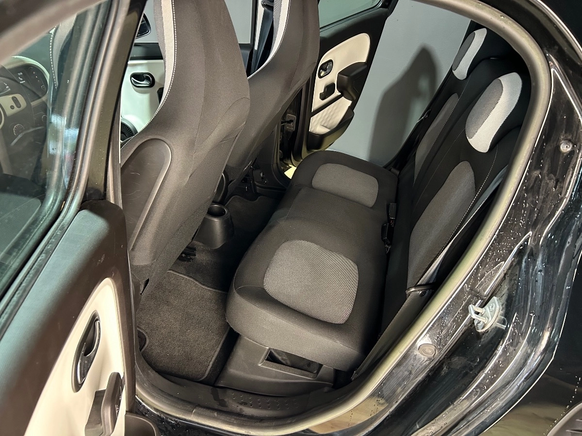 Renault Twingo - photo 19