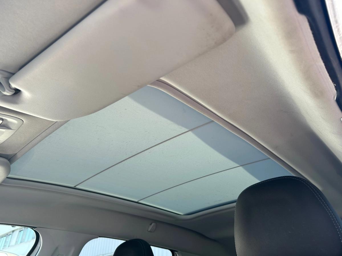 Peugeot 2008 GENERATION-I 1.6 BLUEHDI 120 CROSSWAY