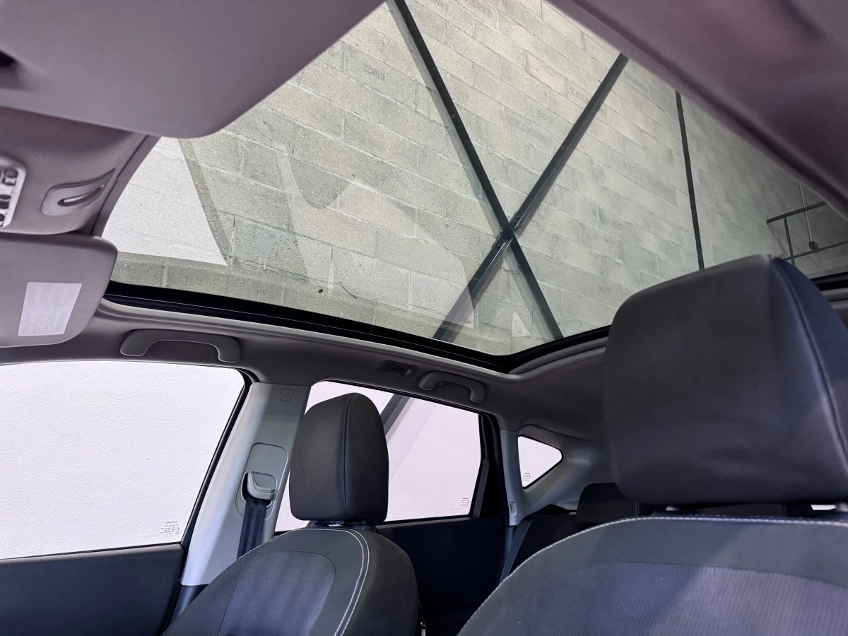 Nissan Qashqai - photo 11