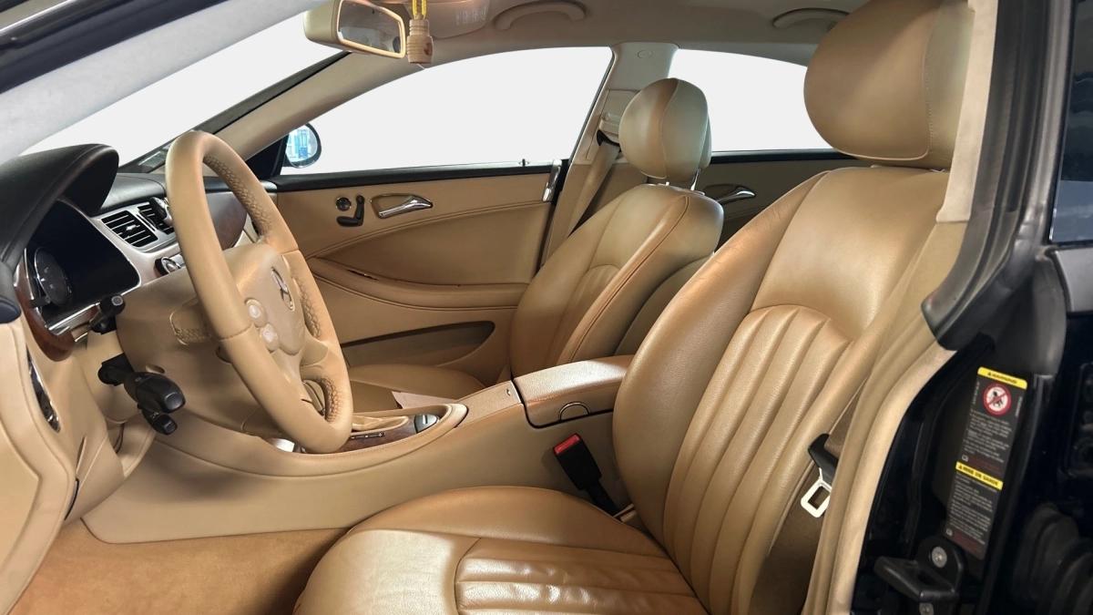 MERCEDES CLS