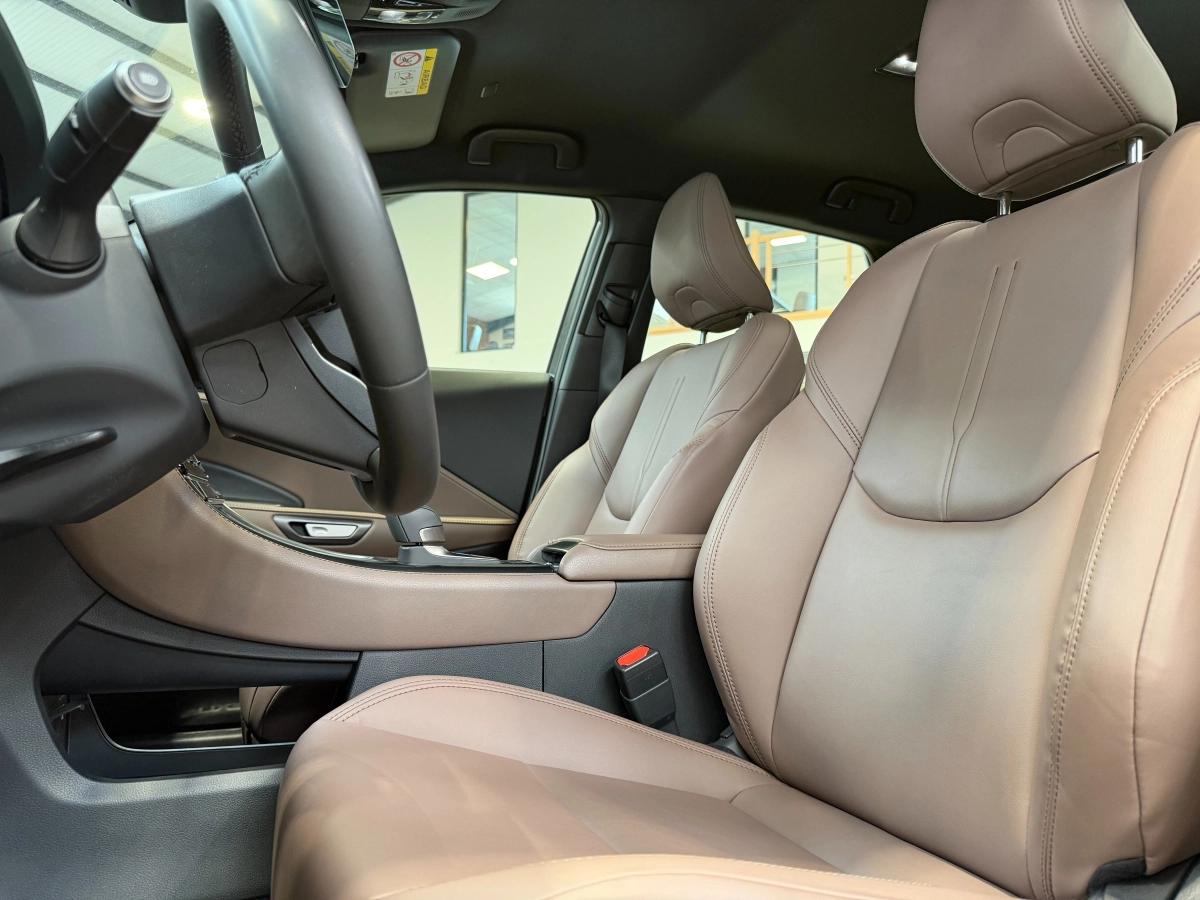 Lexus Lbx 1.5 136H 90 HEV 1.01KWH ELEGANT 2WD BVA