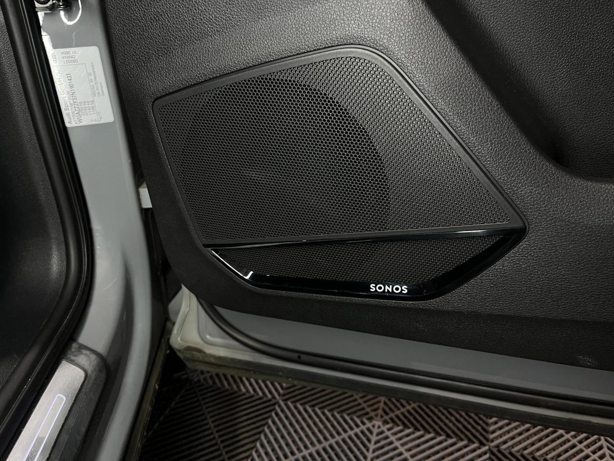 Aperçu indisponible de Audi RS Q3