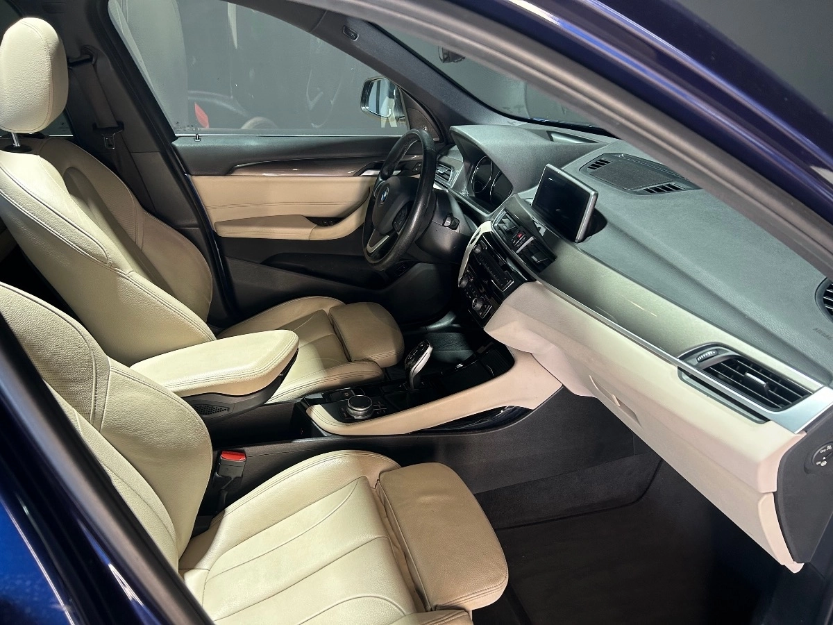 Bmw X1 - photo 12