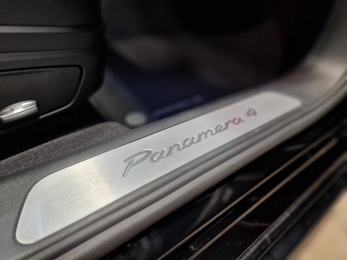 Porsche Panamera 