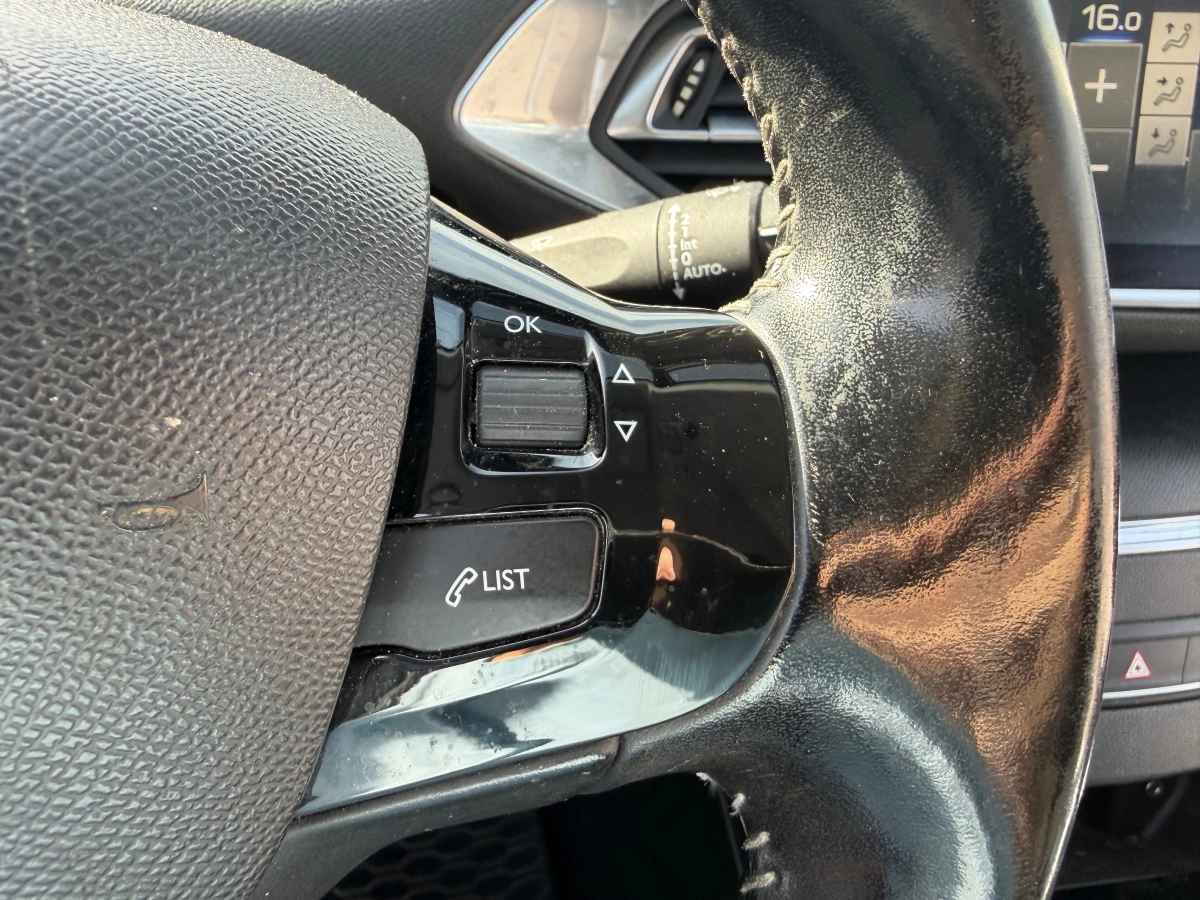 Peugeot 308 - photo 17