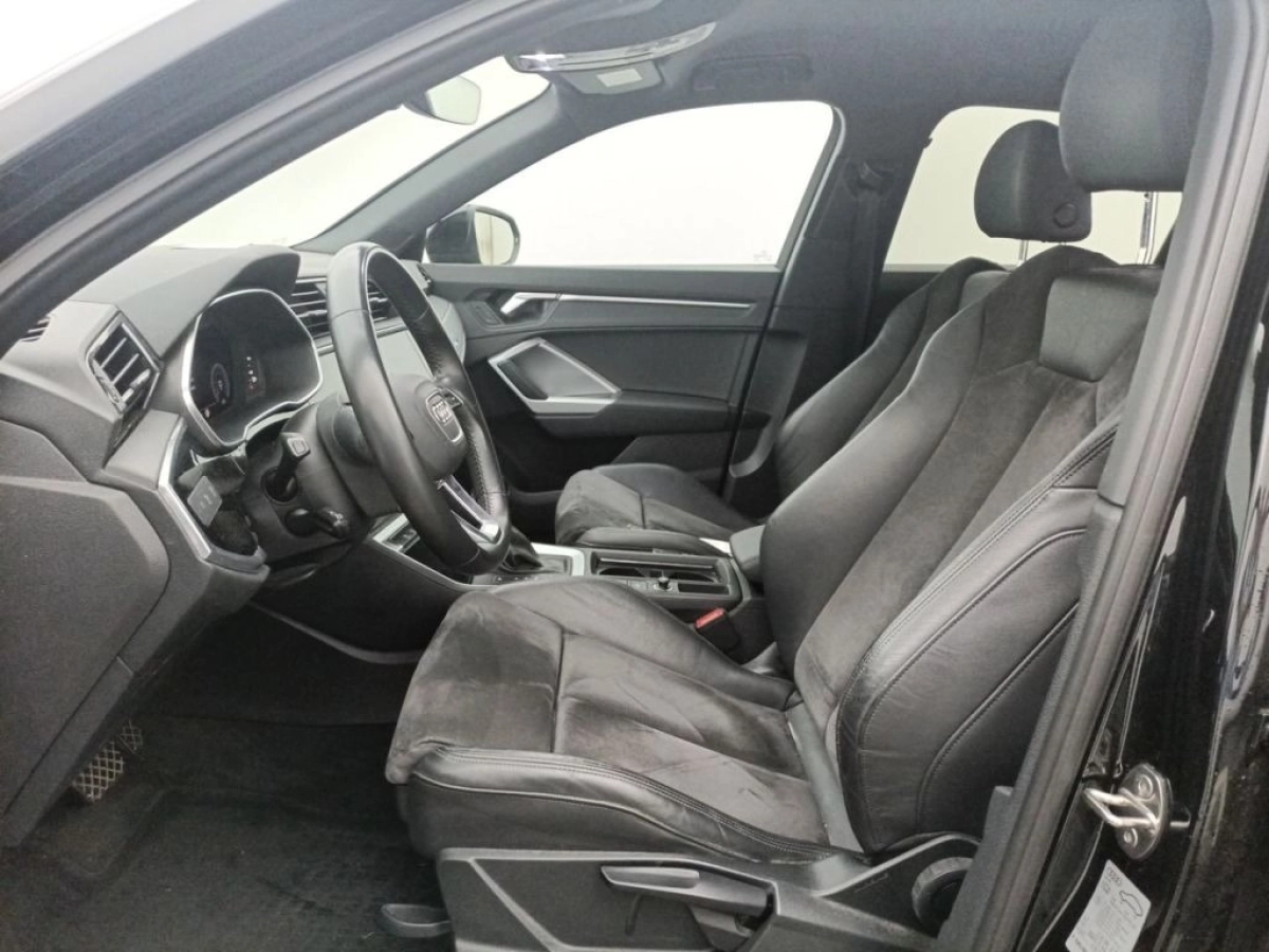 Audi Q3 - photo 7