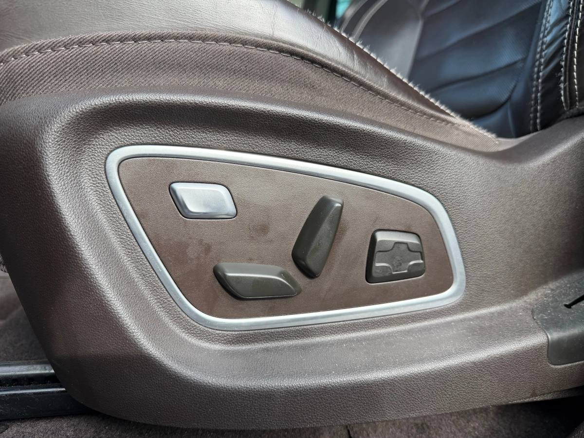 Renault Espace - photo 23