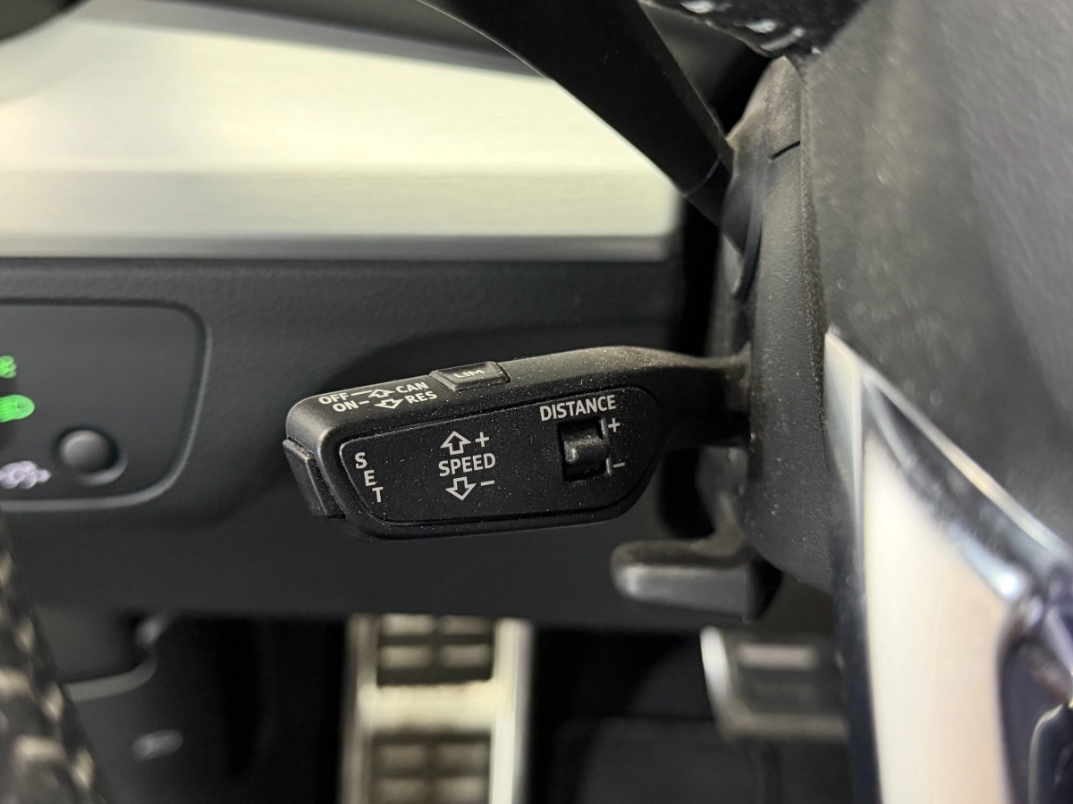 Audi Q5 - photo 12