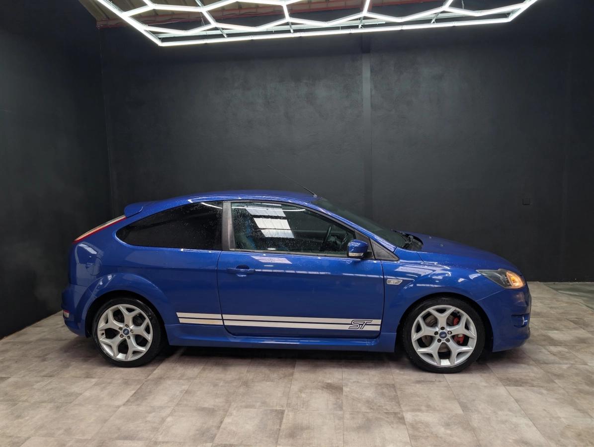 Ford Focus 2.5 T 225 ST