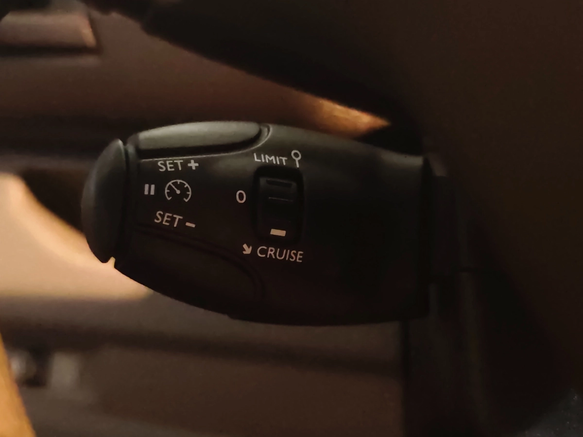 Toyota Pro Ace - photo 12