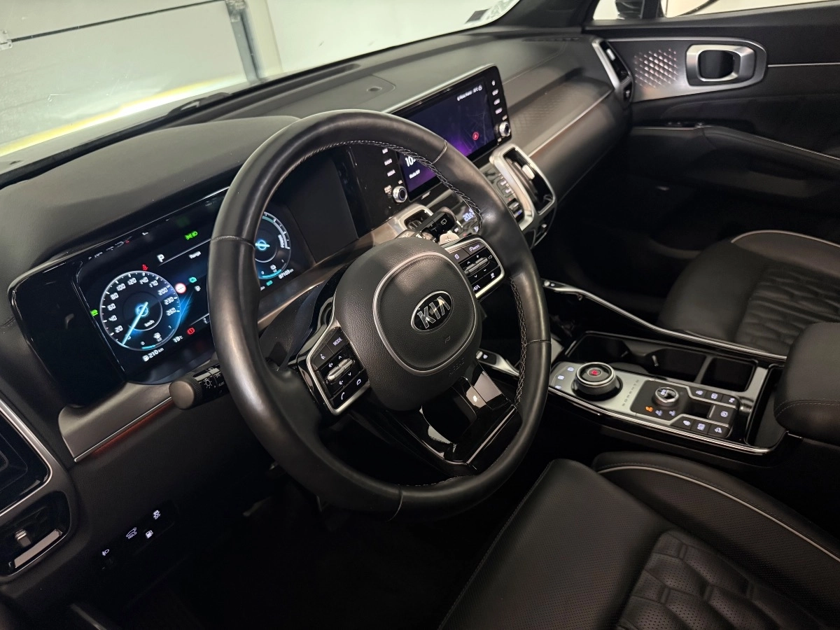 Kia Sorento - photo 9